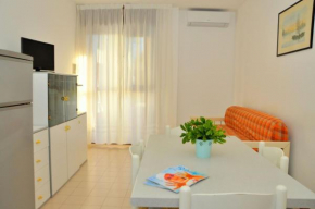White apartment with terrace - Beahost